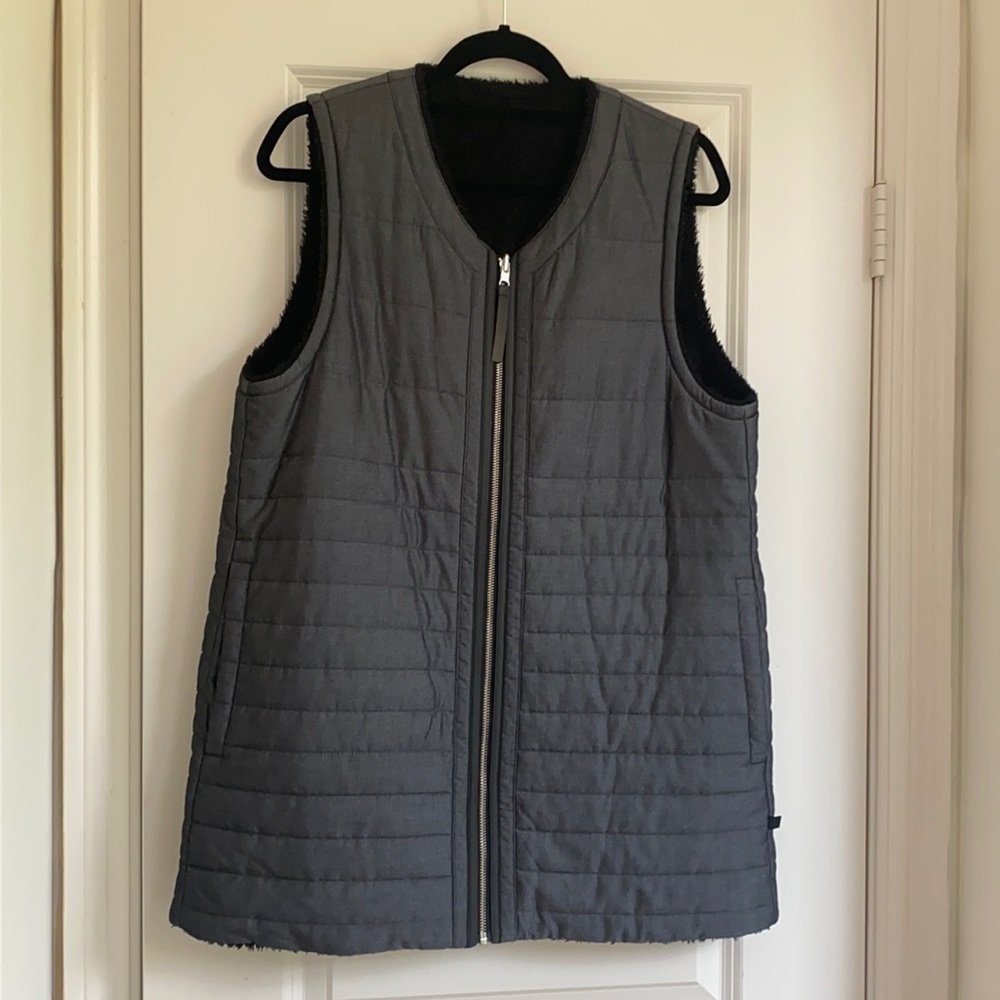 lululemon athletica Quilted Reversible Vest in Dark Gray
